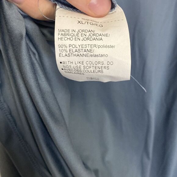 Womens under armor movement v-neck Long sleeves cropped size XL blue gray - Picture 6 of 6